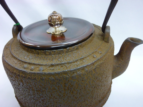 鉄瓶 万代屋（もずや）京釜 13代和田美之助【販売】-茶道具は京都
